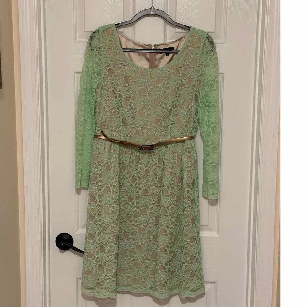 Tahari Long Sleeve Lace Dress Size 10